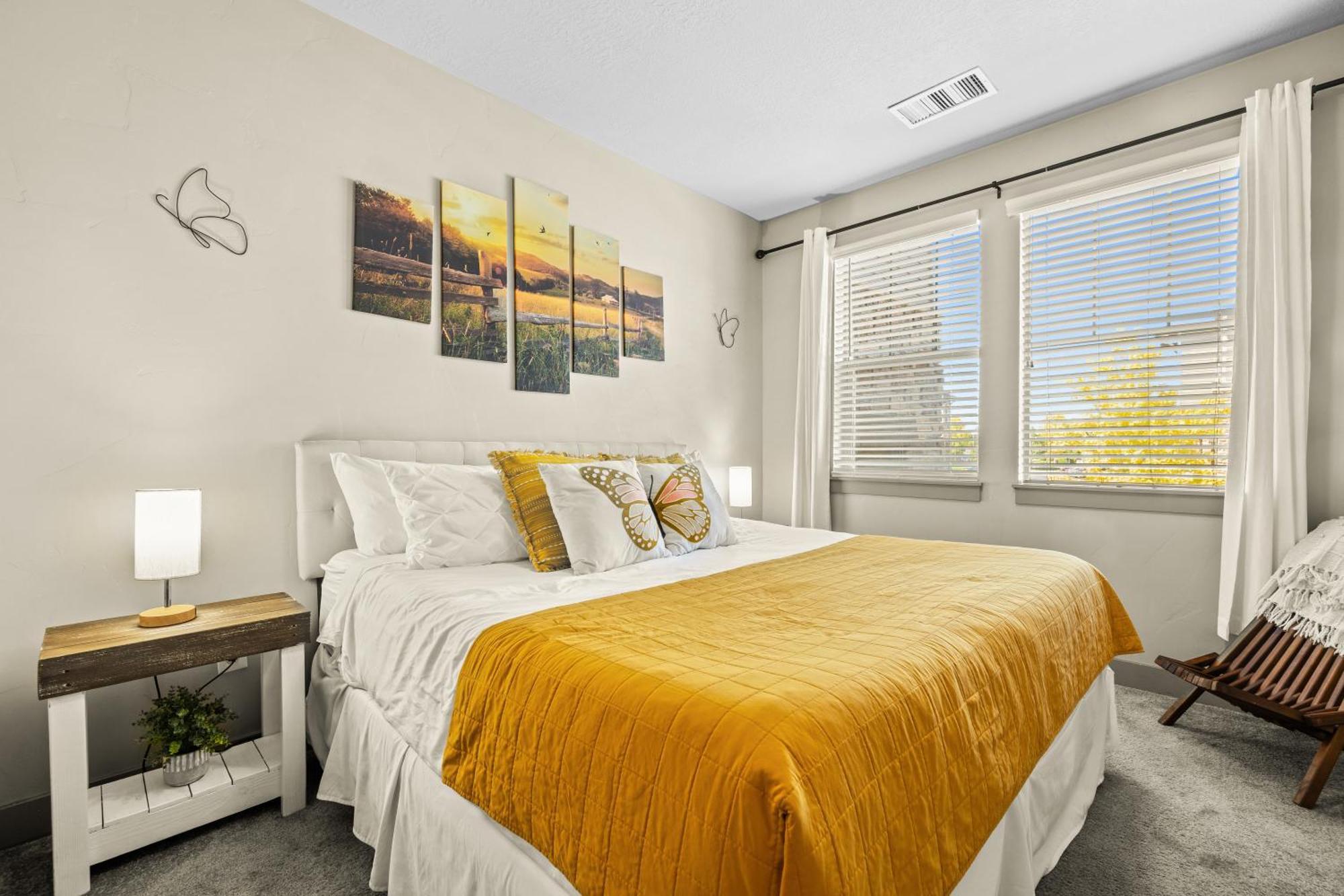 Butterfly Themed Kings Apartment With Private Garage & Access To Lux Hot Tub, Bbq & Gym South Jordan Exterior foto